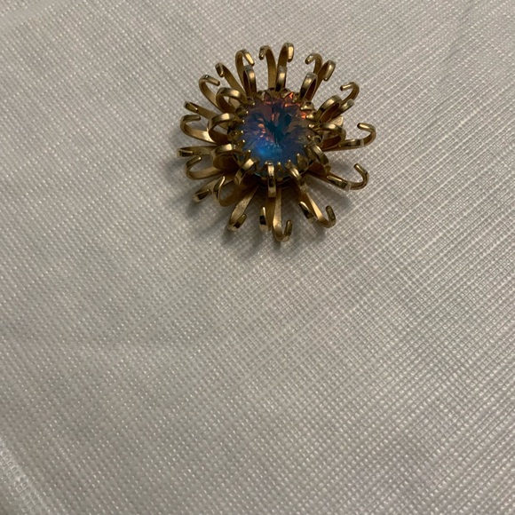 Brooch - Picture 3 of 3